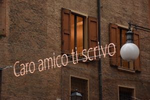 Dove si trova la casa di Lucio Dalla a Bologna e come visitarla