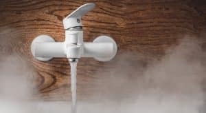 Ecco come risparmiare sull’acqua calda ogni giorno