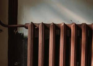 Perché non bisogna coprire i termosifoni