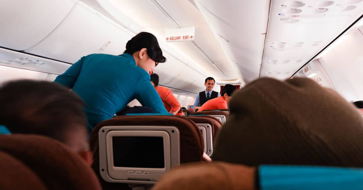stipendio di un assistente di volo