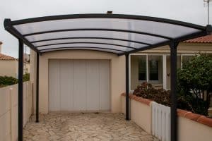 tettoia in policarbonato