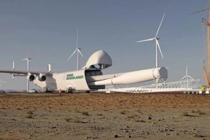 Capacità di 12 Boeing 747 e più grande di uno stadio