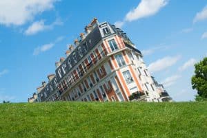 casa storta a Parigi