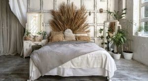 Come decorare il muro sopra il letto con meno di 20 euro?