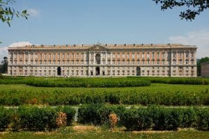 Quante stanze ha la Reggia di Caserta?