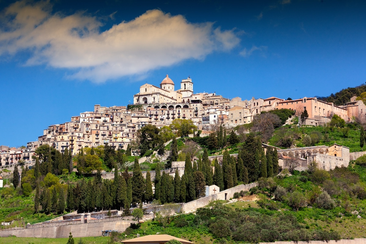 Casa del Dispetto a Palermo, storia della casa più stretta del mondo costruita per fare un dispetto al vicino