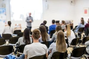 ex-insegnante in pensione