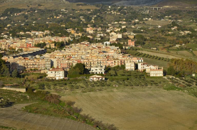 Case a 3 euro, nuovo bando a Sambuca di Sicilia per ripopolare il borgo