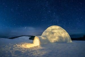 Perché negli igloo non fa freddo (e perché non si sciolgono)