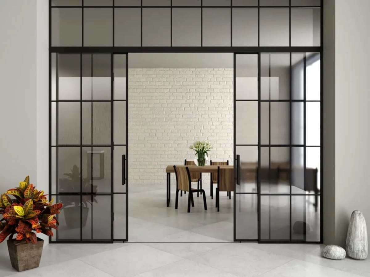 nuova tendenza per separare le stanze che sostituirà la parete in vetro