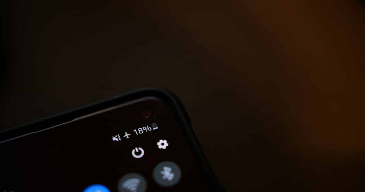 ricaricare il telefono senza caricabatterie