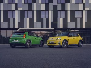 La nuova Renault 5 E-Tech elettrica fa girare la testa