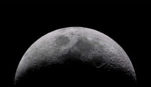 Massa di calore anomala rilevata sulla Luna