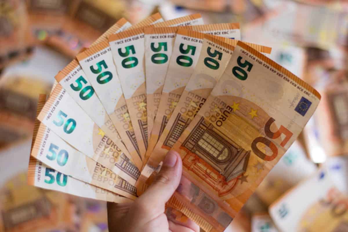 Vince oltre 4 milioni al lotto