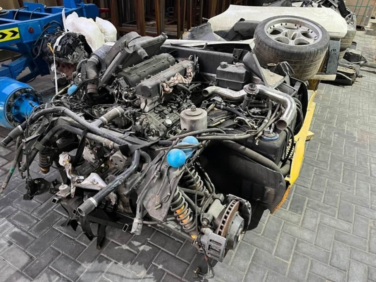 Due Lamborghini in condizioni disastrose