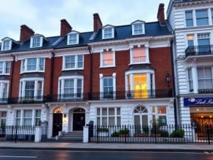 I prezzi delle case nella zona più esclusiva di Londra sono i più bassi dal 2013