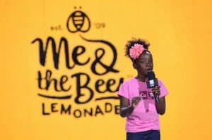Ragazza americana diventa milionaria a 11 anni vendendo limonata