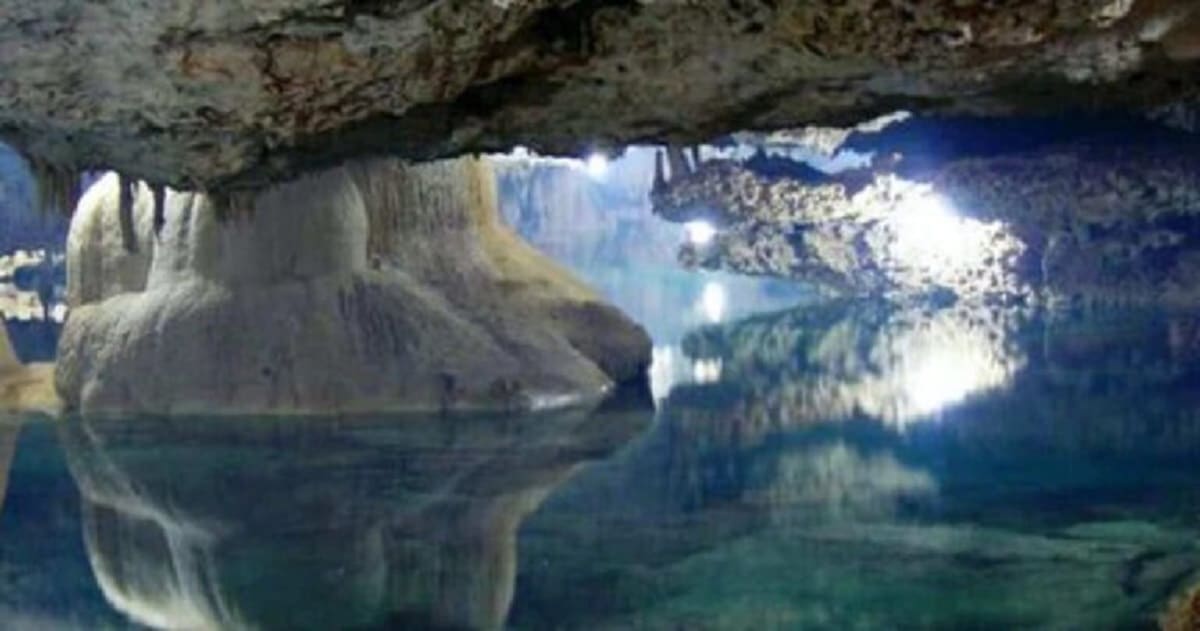 Scoperto un gigantesco oceano nascosto a 700 km sotto la superficie terrestre