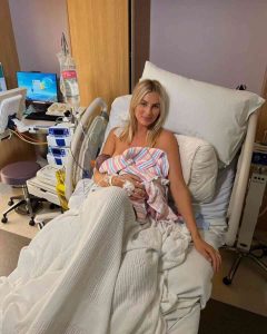 Una madre chiama la figlia come un personaggio Disney