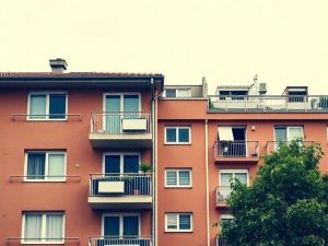 Chi deve pagare la tinteggiatura delle scale condominiali