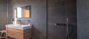 Doccia walk-in minimalista