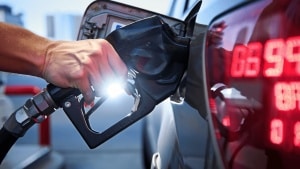 Bonus mirati vs taglio accise: la sfida del governo sulle bollette