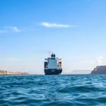 Hormuz bloccato, ecco i due grandi vincitori: Cina e crypto