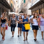 Saldi estivi 2026 al via, ma il prezzo pieno non esiste più